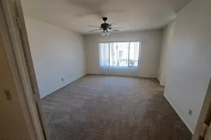 98 E Evelyn Ln, Tempe, AZ 85284 - Photo 43