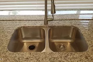 98 E Evelyn Ln, Tempe, AZ 85284 - Photo 19