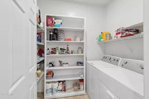 41326 N Parker Ln, Phoenix, AZ 85086 - Photo 13