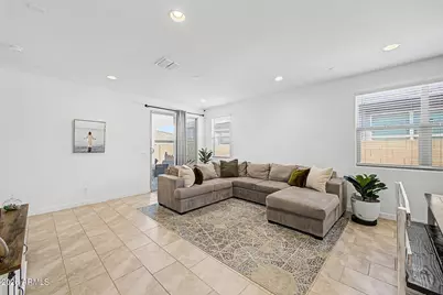 2516 W Hidalgo Avenue, Phoenix, AZ 85041 - Photo 3