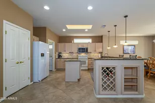 17686 N Amberwood Dr, Surprise, AZ 85374 - Photo 15