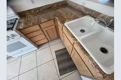 11033 W Tonto Lane, Sun City, AZ 85373 - Photo 7