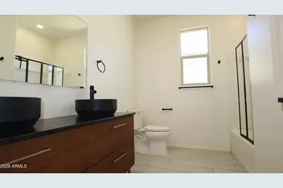 2413 W Sunland Avenue, Phoenix, AZ 85041 - Photo 13