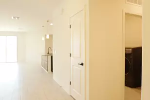 2413 W Sunland Ave, Phoenix, AZ 85041 - Photo 11