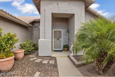 8456 W Willow Avenue, Peoria, AZ 85381 - Photo 3