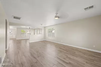2892 W Goldmine Mountain Drive, San Tan Valley, AZ 85144 - Photo 7