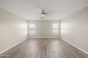 2892 W Goldmine Mountain Dr, San Tan Valley, AZ 85144 - Photo 17