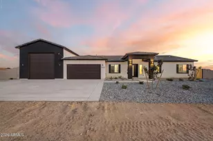 24025 W Beacon Ln, Wittmann, AZ 85361 - Photo 1