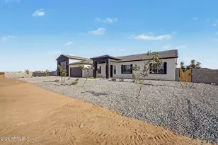24025 W Beacon Ln, Wittmann, AZ 85361 - Photo 13