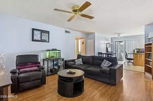 2842 E Beck Ln, Phoenix, AZ 85032 - Photo 9