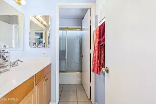 2842 E Beck Ln, Phoenix, AZ 85032 - Photo 13