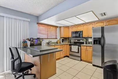 2842 E Beck Lane #4, Phoenix, AZ 85032 - Photo 3