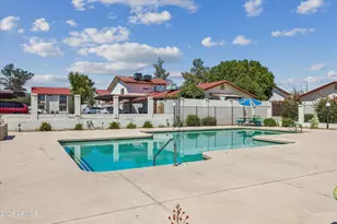 2842 E Beck Ln, Phoenix, AZ 85032 - Photo 19