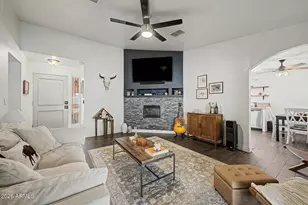 4640 N 77th Dr, Phoenix, AZ 85033 - Photo 3