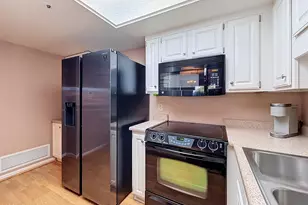 10330 W Thunderbird Blvd, Sun City, AZ 85351 - Photo 11