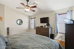 2834 E Saguaro Park Ln, Phoenix, AZ 85024 - Photo 21