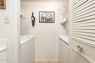 7806 E Bonnie Rose Ave, Scottsdale, AZ 85250 - Photo 17