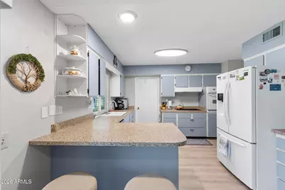 11050 W Tonada Drive W, Sun City, AZ 85351 - Photo 19