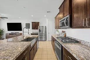 4370 W Suncup Dr, San Tan Valley, AZ 85144 - Photo 5