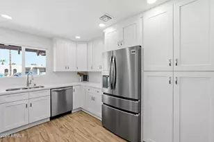 3209 W Becker Ln, Phoenix, AZ 85029 - Photo 5