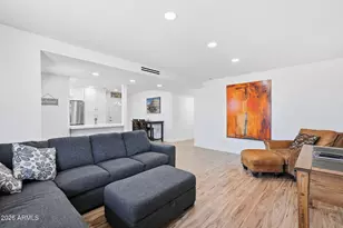 3209 W Becker Ln, Phoenix, AZ 85029 - Photo 7