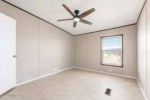 28805 N 213th Ave, Wittmann, AZ 85361 - Photo 15