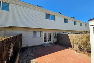 731 E Vaughn Dr, Tempe, AZ 85283 - Photo 1