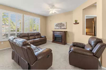 18503 N Sunray Court, Surprise, AZ 85374 - Photo 11