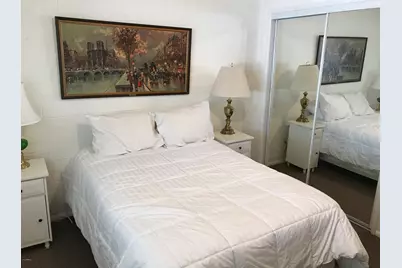 10654 W Alabama Avenue, Sun City, AZ 85351 - Photo 11