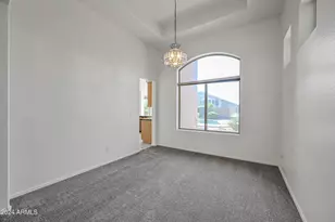 4633 E Robin Ln, Phoenix, AZ 85050 - Photo 5