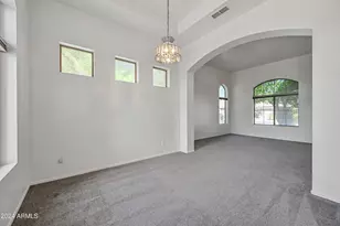 4633 E Robin Ln, Phoenix, AZ 85050 - Photo 11