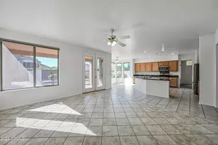 4633 E Robin Ln, Phoenix, AZ 85050 - Photo 7