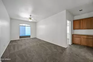 4633 E Robin Ln, Phoenix, AZ 85050 - Photo 25