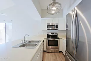 3205 W Loma Ln, Phoenix, AZ 85051 - Photo 3