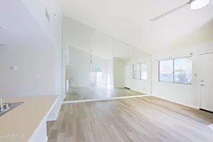 3205 W Loma Ln, Phoenix, AZ 85051 - Photo 17