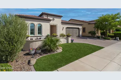332 E Bracciano Avenue, San Tan Valley, AZ 85140 - Photo 5