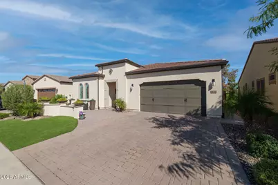 332 E Bracciano Avenue, San Tan Valley, AZ 85140 - Photo 3