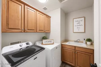 6525 S 43rd Drive, Laveen, AZ 85339 - Photo 9