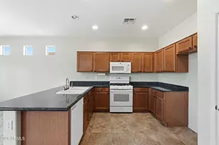 20674 N Licorice Ln, Maricopa, AZ 85138 - Photo 11