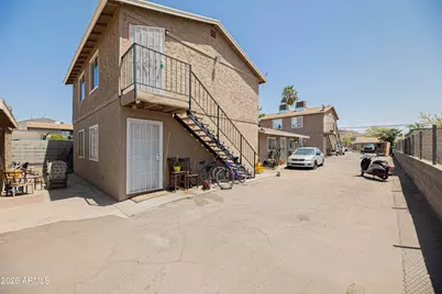 9606 N 11th Avenue #105, Phoenix, AZ 85021 - Photo 1