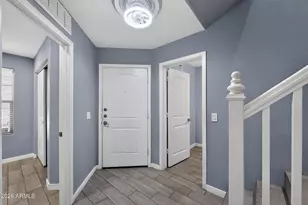 2015 N 77th Ln, Phoenix, AZ 85035 - Photo 5