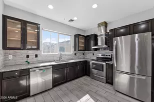 2015 N 77th Ln, Phoenix, AZ 85035 - Photo 9
