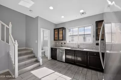 2015 N 77th Lane, Phoenix, AZ 85035 - Photo 11