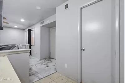 3224 W Echo Lane, Phoenix, AZ 85051 - Photo 5