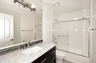 5104 N 32nd St, Phoenix, AZ 85018 - Photo 23