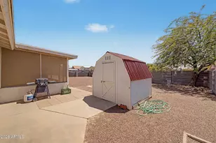 10049 W Bradshaw Dr, Arizona City, AZ 85123 - Photo 33