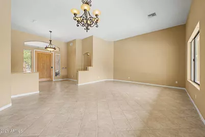 2089 E Park Avenue, Gilbert, AZ 85234 - Photo 11