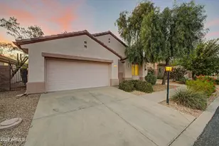 15930 W Autumn Cir, Surprise, AZ 85374 - Photo 11