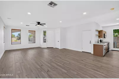 1332 S Providence Circle, Mesa, AZ 85209 - Photo 5