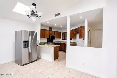 11140 N 82nd Lane, Peoria, AZ 85345 - Photo 7